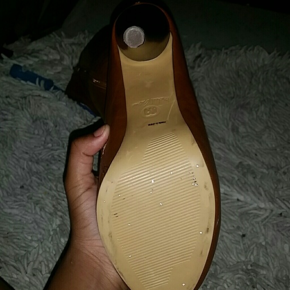 Designer shoes - Picture 3 of 3